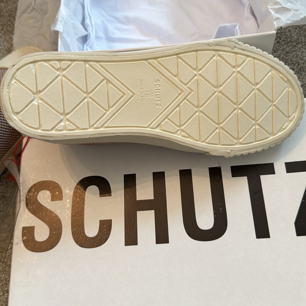 SCHUTZ - Picture 2 of 4